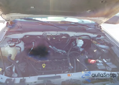 2010 Ford Escape Xlt from USA, damaged, VIN 1FMCU0D77AKD38652